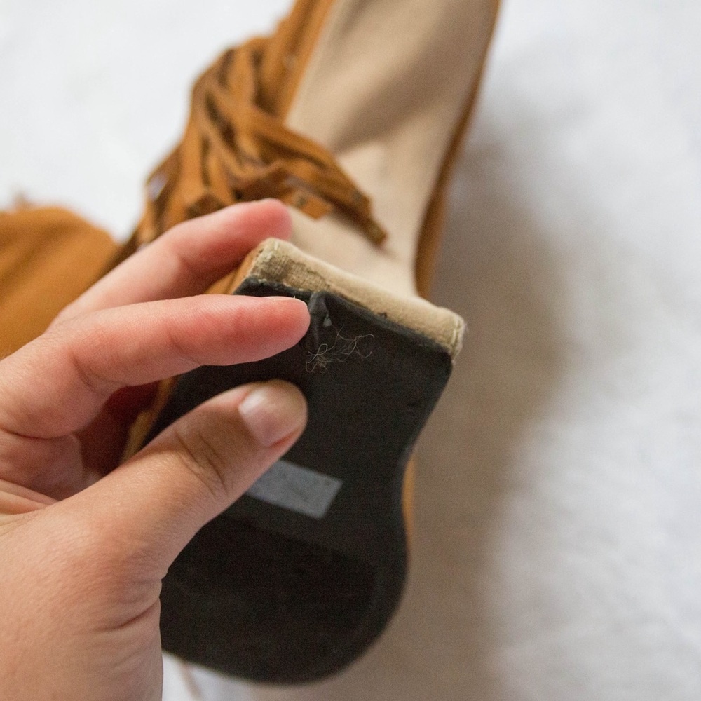 Brown heel less platform shoes, with tassels - Picture 5 of 9